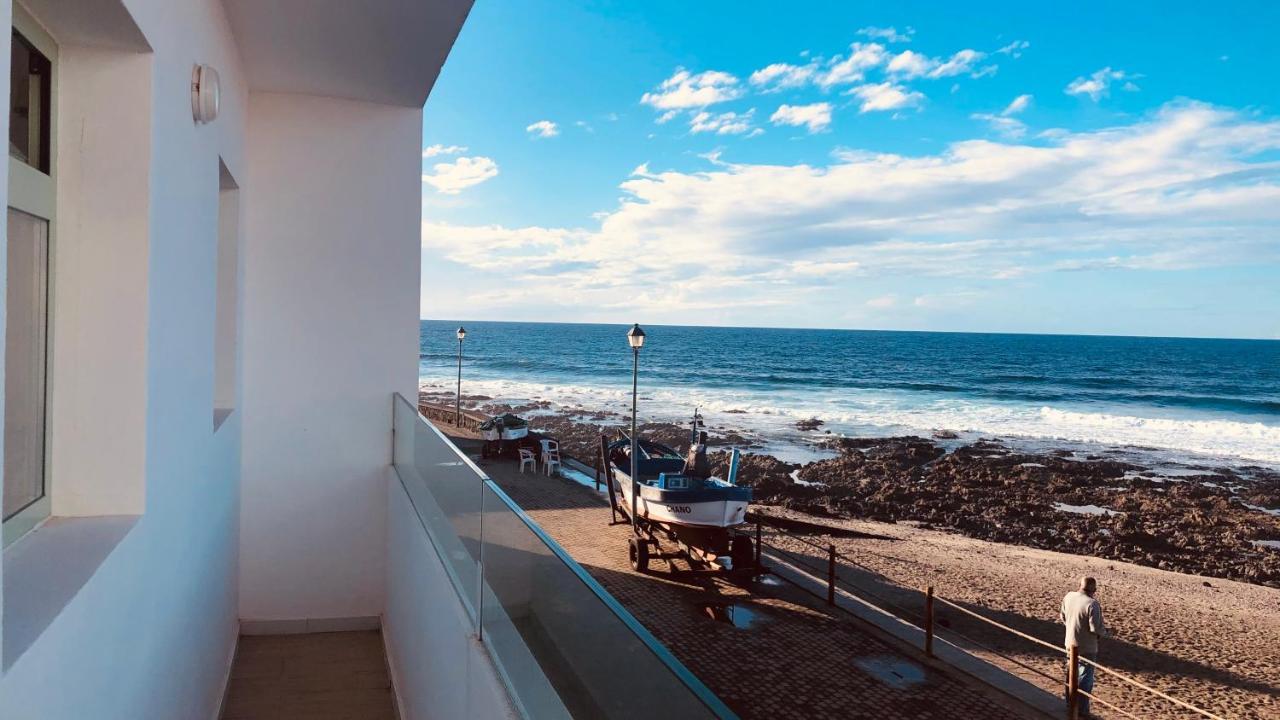 CASA ANCLADA en LA SANTA- 4 Apartamentos frente al mar- 1ª linea solarium barbacoa Exterior foto